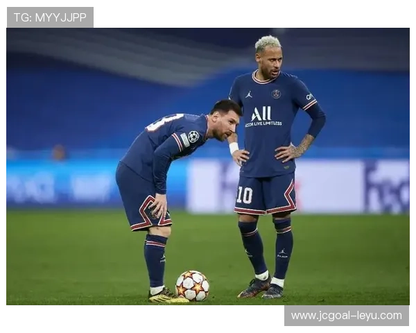 巴萨瞄准三笘薰：日本边锋成破密防利器，5000万欧身价引关注